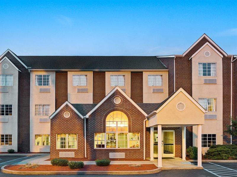 Microtel Inn & Suites By Wyndham Florence/Cincinnati Airpo Екстер'єр фото