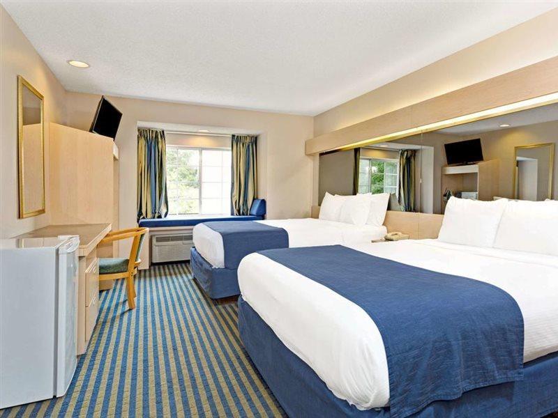 Microtel Inn & Suites By Wyndham Florence/Cincinnati Airpo Екстер'єр фото