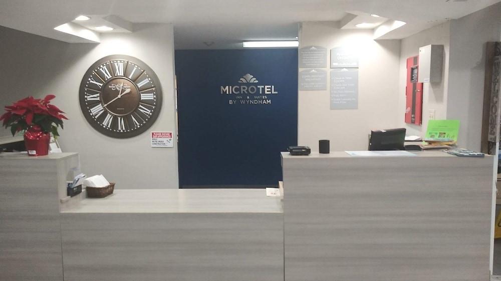 Microtel Inn & Suites By Wyndham Florence/Cincinnati Airpo Екстер'єр фото