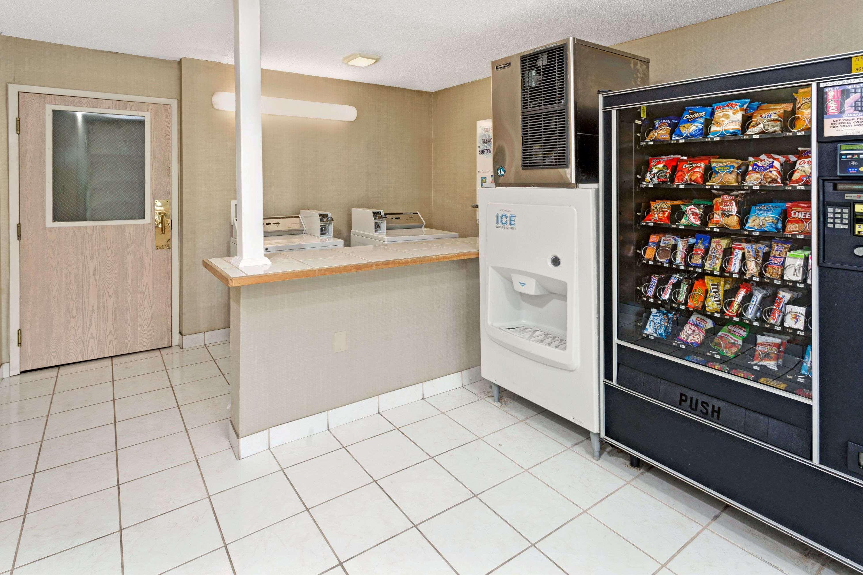 Microtel Inn & Suites By Wyndham Florence/Cincinnati Airpo Екстер'єр фото