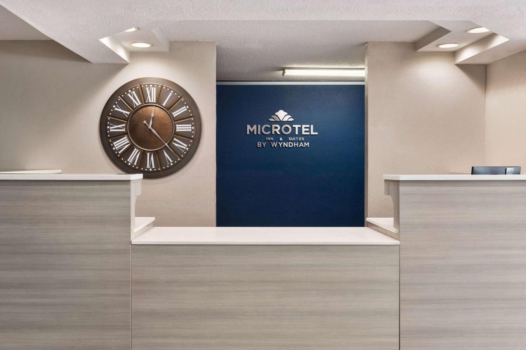 Microtel Inn & Suites By Wyndham Florence/Cincinnati Airpo Екстер'єр фото