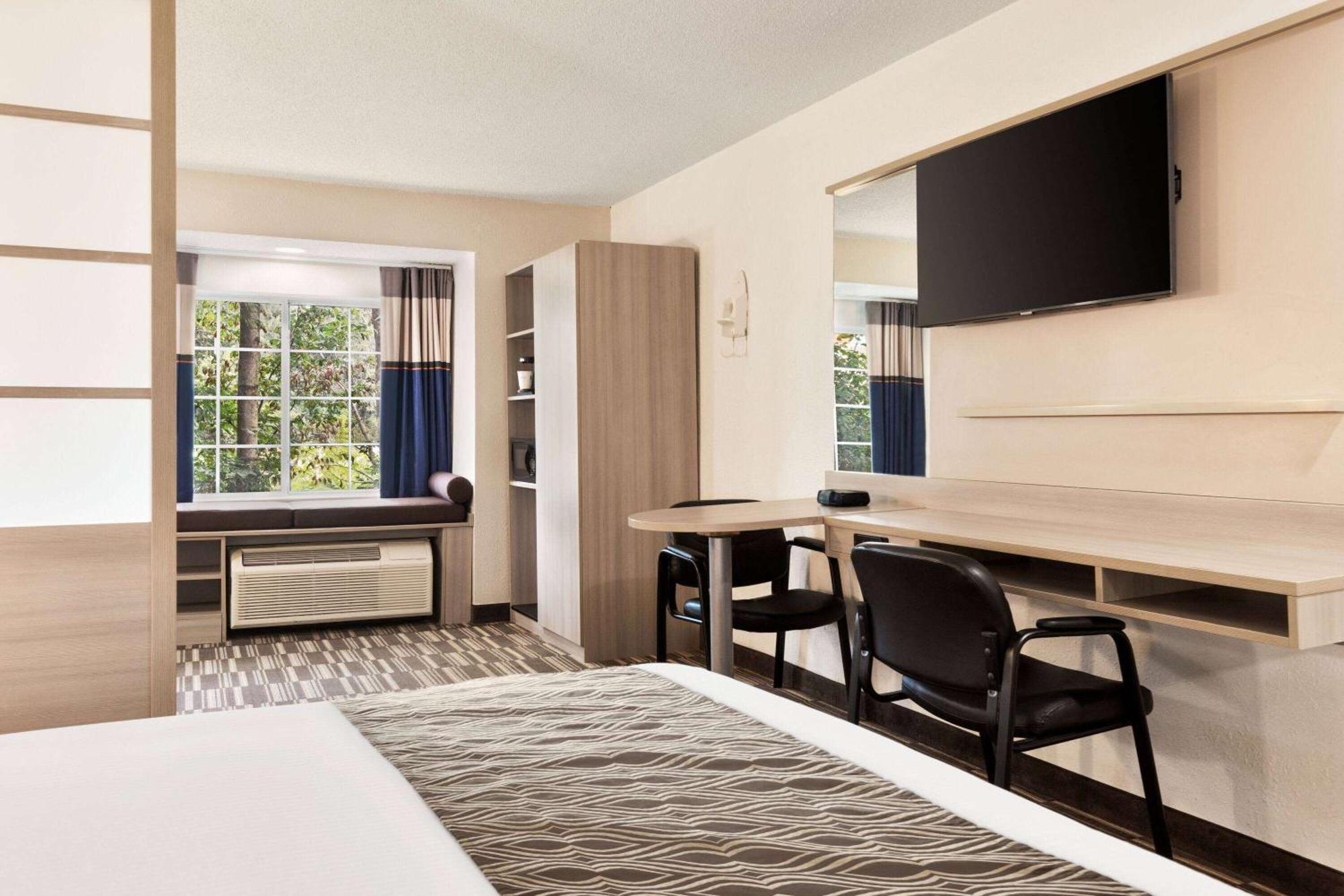 Microtel Inn & Suites By Wyndham Florence/Cincinnati Airpo Екстер'єр фото
