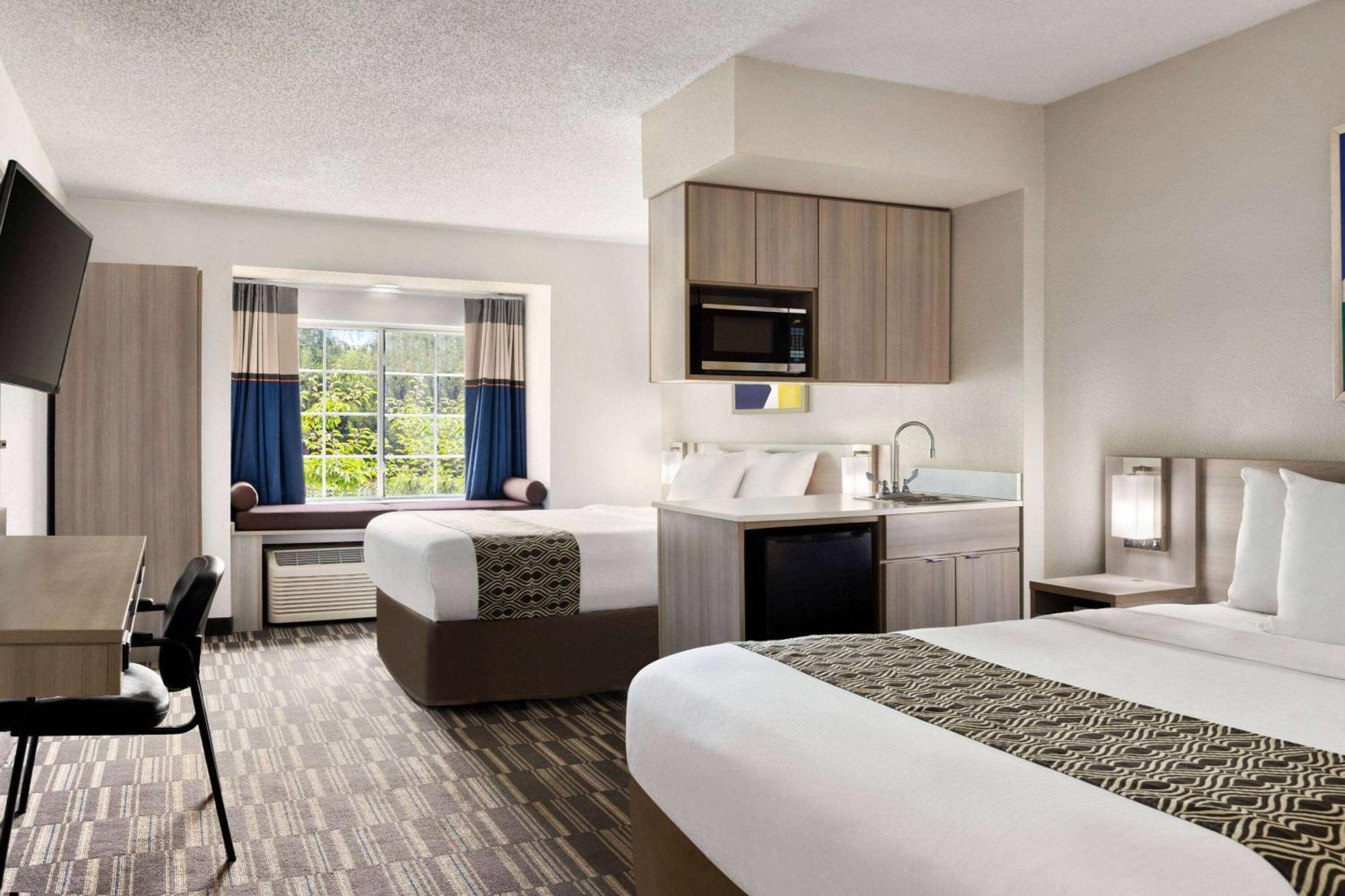Microtel Inn & Suites By Wyndham Florence/Cincinnati Airpo Екстер'єр фото